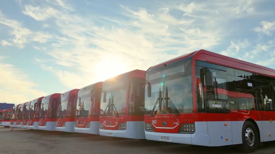 宇通連續(xù)三次獲央視關(guān)注,以奮進之姿講好中國制造發(fā)展故事 宇通連續(xù)三次獲央視關(guān)注,以奮進之姿講好中國制造發(fā)展故事